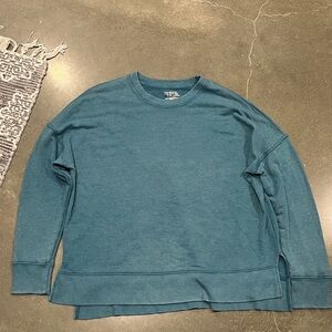 Time and Tru Teal Crewneck Sweatshirt